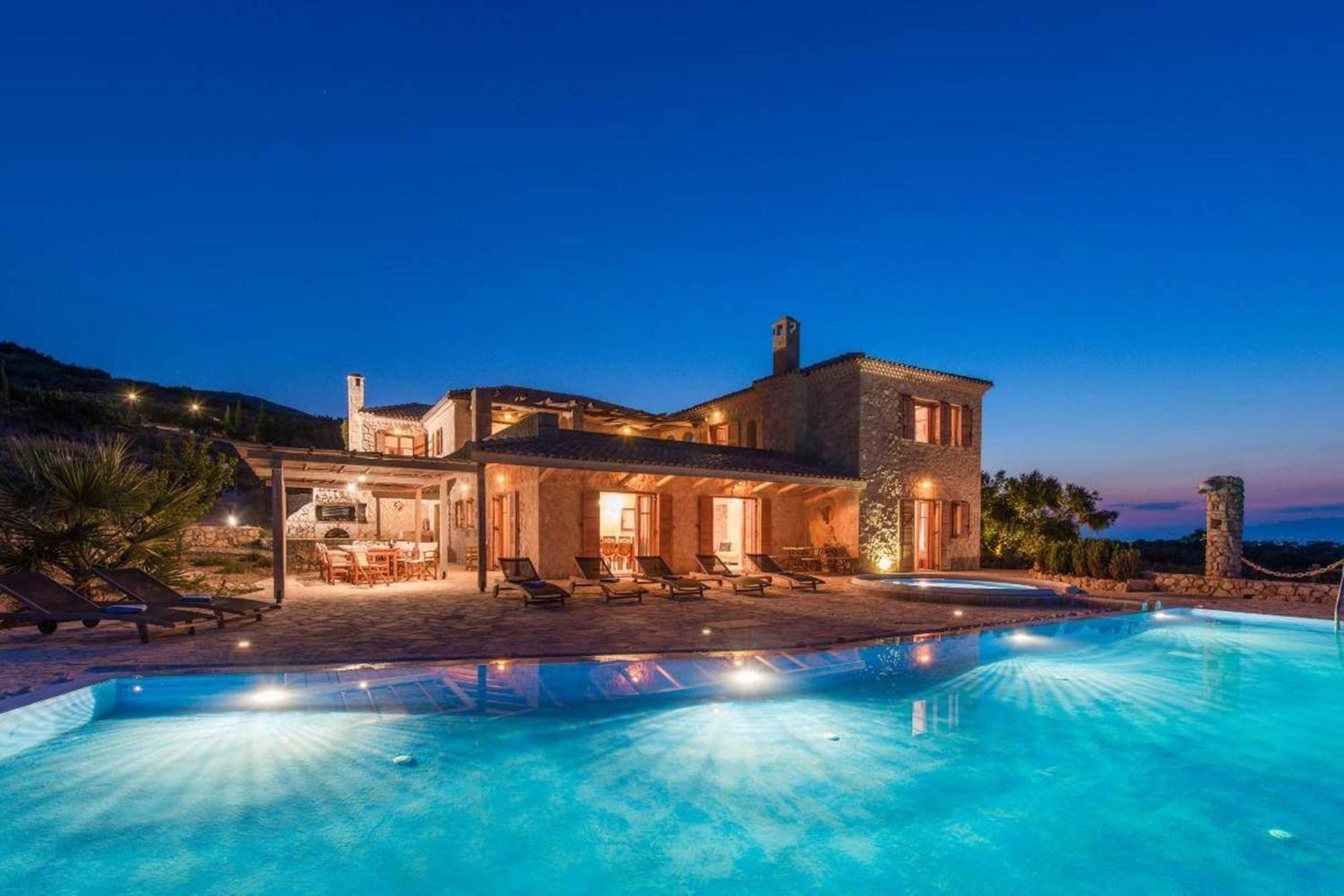 Astarte - Diva Affluence With Private Pool